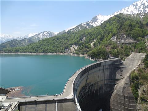 黒部ダム（5月頃撮影）